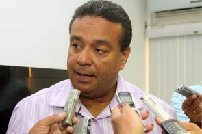 Prefeito de Corumbá não resiste ao pós-operatório e morre na Capital