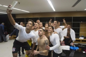Assim é mole! Rivais "desistem" do Brasileirão e Corinthians agradece