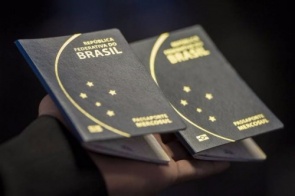 Suspensão de emissão de passaporte não inclui o de emergência; tire suas dúvidas