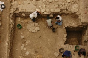 Pirâmide maia de 2,3 mil anos é destruída por escavadeira