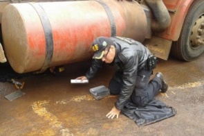 DOF apreende 220 kg de cocaína em tanque de carreta na fronteira