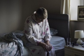 'É uma perda em vida': Os desafios do Alzheimer, uma doença que desafia a racionalidade