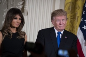 Donald Trump erra o nome da própria esposa ao falar de seu estado de saúde após operação