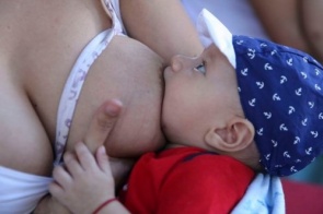 Ministério da Saúde lança campanha para doação de leite materno