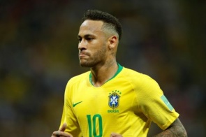 Real Madrid manda representante a Santos para negociar com o pai de Neymar