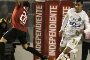 Santos recebe o Independiente em busca de vaga nas quartas