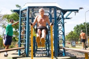 Cinco opções de atividades físicas para idosos