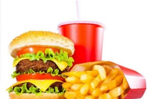 Cantinas escolares podem ser proibidas de vender alimentos que levem à obesidade