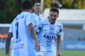 Londrina e Atlético-GO jogam hoje sonhando com acesso à Série A