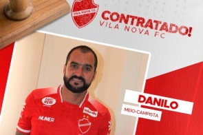 Vila Nova oficializa contratação de Danilo, ex-Corinthians