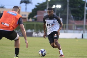 Willie quer estreia do Ceará com o pé direito em retorno ao futebol brasileiro