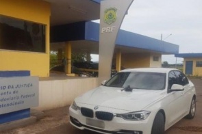 BMW roubada de médico em estacionamento da Santa Casa é recuperada