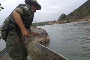 Pescador é autuado em R$ 2,5 mil no Rio Verde
