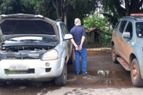 Veículo roubado em São Paulo é recuperado e foragido da Justiça preso