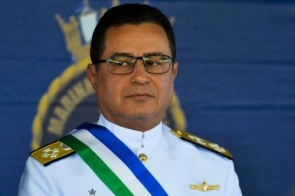 Almirante diz que mudança na aposentadoria de militar exigirá ajustes