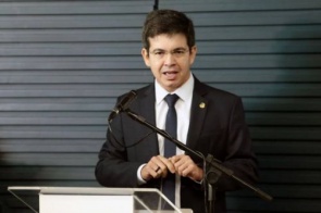 Senadores vão pedir impeachment de Alexandre de Moraes e Dias Toffoli