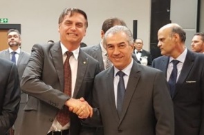 Reinaldo Azambuja e Jair Bolsonaro se reúnem hoje pelo pacto federativo