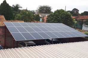 “Energia solar fotovoltaica traz conforto e economia para empresários da região.”