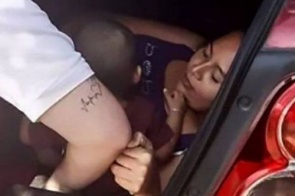 Mulher se esconde com o filho em mala de carro para vigiar o marido, motorista de aplicativo