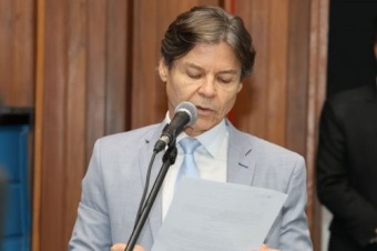  Política 