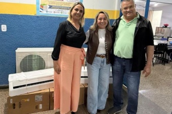  Política 
