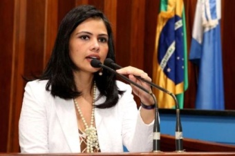  Política 