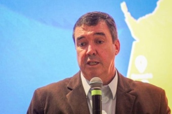  Política 