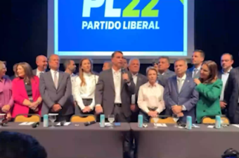  Política 