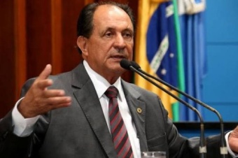  Política 
