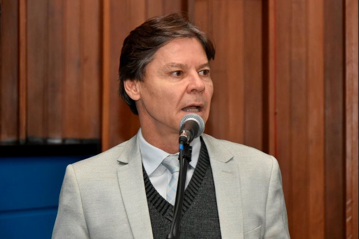Paulo Duarte solicita providências para reabertura da Praça Sesi Pantanal, no bairro Maria Leite, em Corumbá.