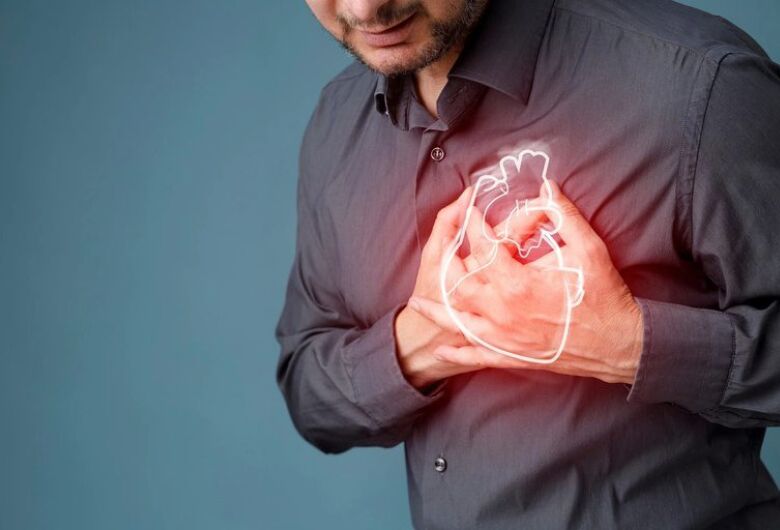 Condição ocorre quando o coração não consegue bombear sangue suficiente para atender às necessidades do corpo - Crédito: Divulgação