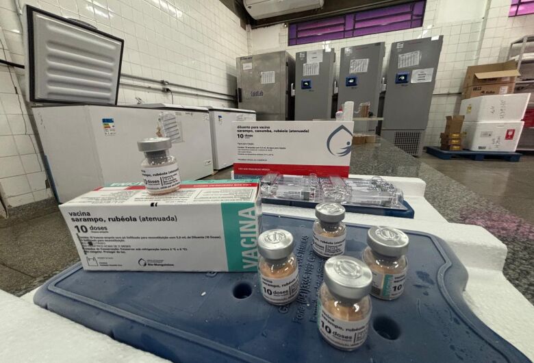 Vacina contra o sarampo está disponível nas Unidades Básicas de Saúde e Prefeitura de Dourados realiza "Dia D" para reforçar imunização. - Crédito: Helton Davis