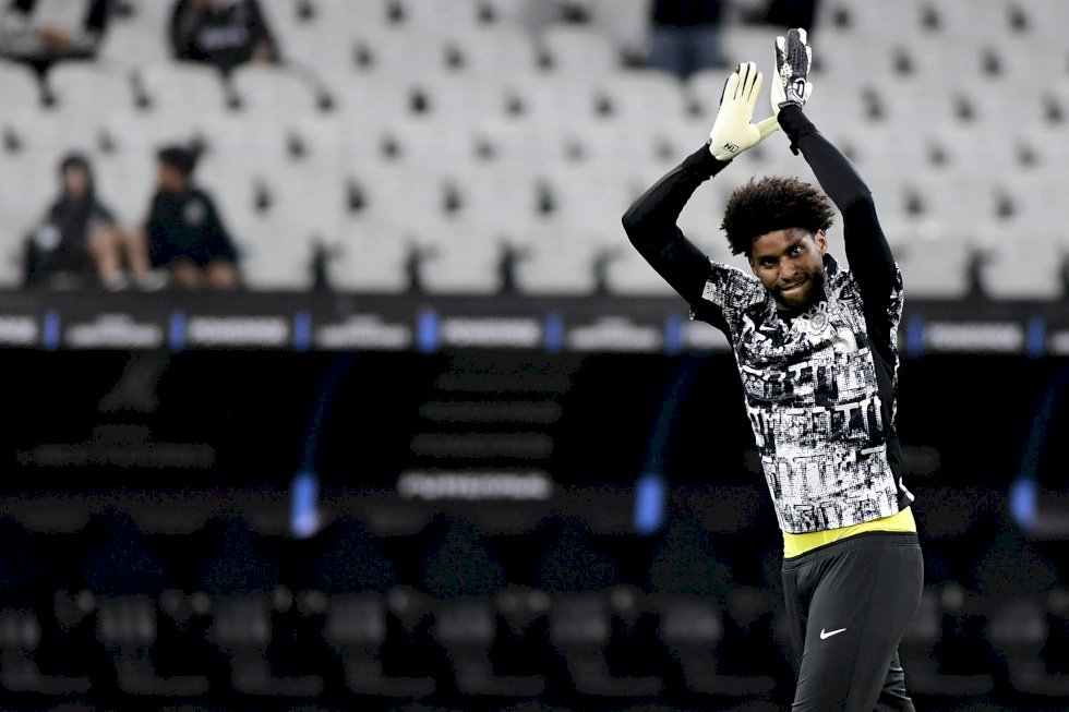 Hugo Souza em treino do Corinthians nesta quarta-feira — Foto: Rodrigo Coca/Ag Corinthians