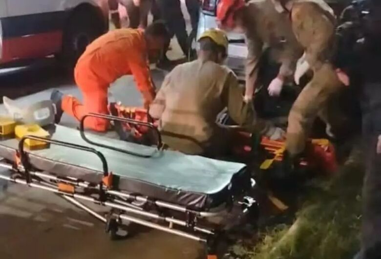 Acidente terminou com motociclista morto - Crédito: Rádio Caçula