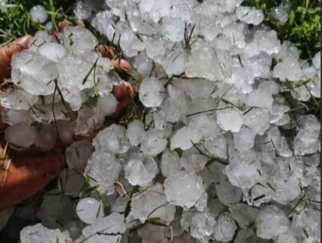 Chuva de granizo foi registrada no interior do Estado (Foto: Reprodução)