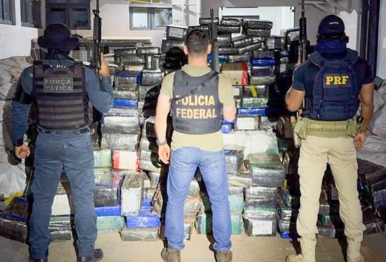 Apreensão de droga em Itaquiraí - Crédito: Divulgação / PRF